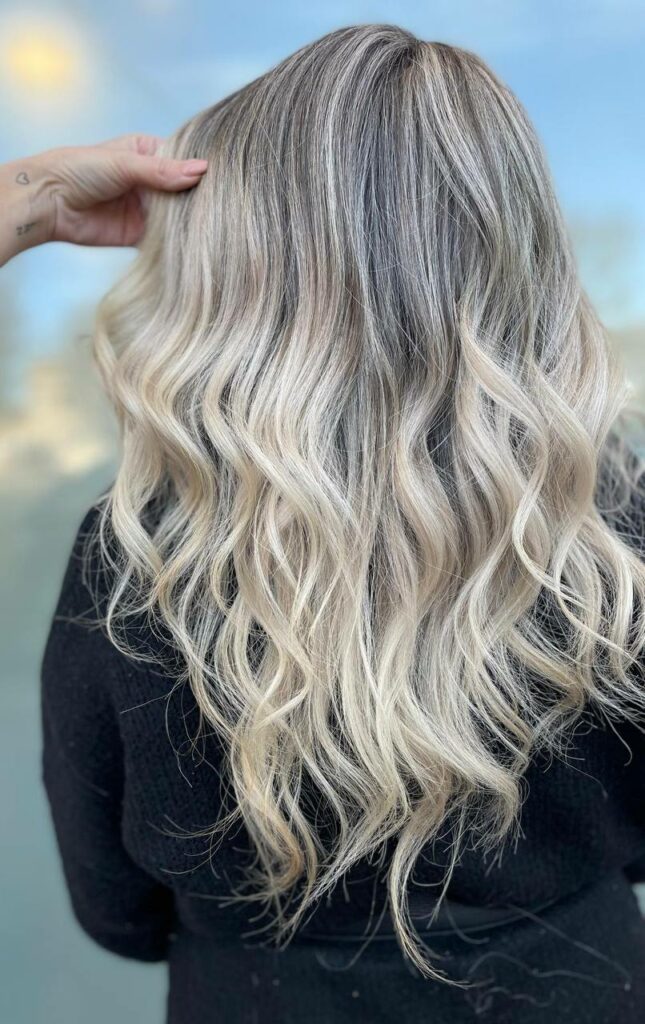 photo balayage des cheveux blonds chez casa mana