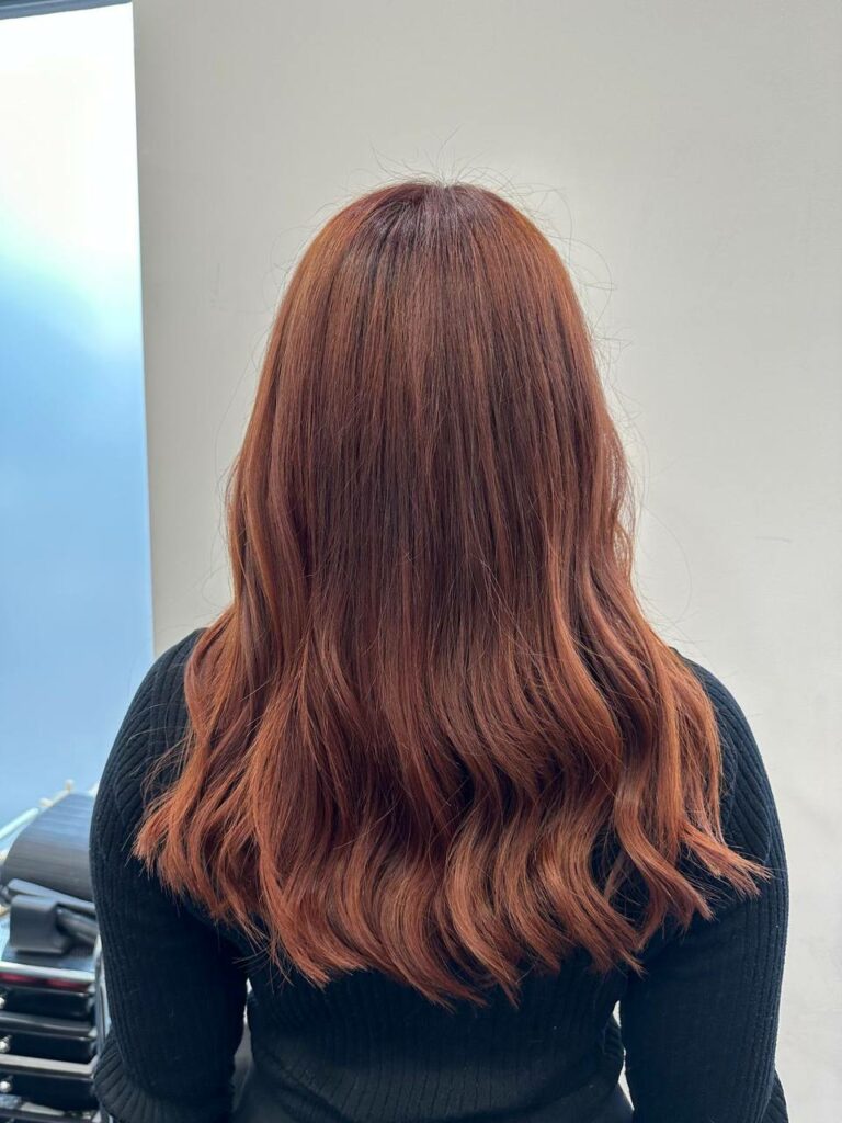 changement total de couleur de cheveux pour femme à Toulouse